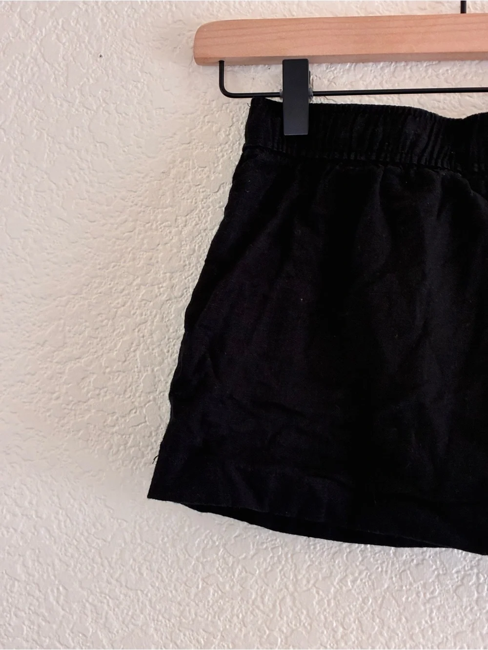 Old Navy | Like new black linen blend elastic waist mini skirt girls size 8